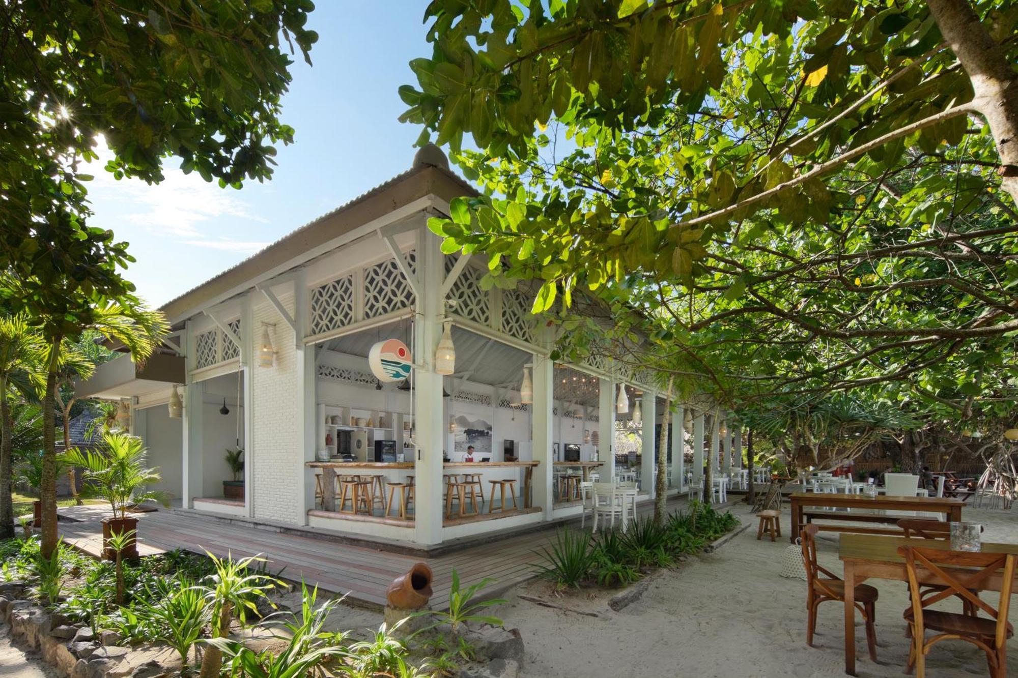 Sempiak Seaside Resort Selong Blanak Exterior foto